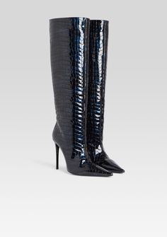 Indulge in the timeless elegance of the Lyra Leather Boot. Crafted with a sleek knee high silhouette, pointed toe, and stiletto heel, these boots add a touch of sophistication to any outfit. Perfect for elevating your style to new heights Leather upper Made in Italy 110mm heel height 16" shaft Valerie The Weeknd, Navy High Heels, Edgy Fits, Shoes For Everyday, Navy Boots, Resort Chic, Corporate Chic, Bride Bachelorette, Bachelorette Party Bride