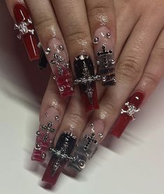 Romantic Goth Nails, Gangster Nails Designs, Rockstar Gf Nails, Goth Nails Acrylic, Ongles Goth, Concert Nails, Mail Ideas, Black Acrylic Nails