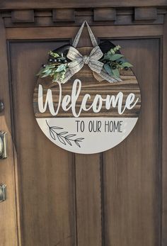 Welcome Door Hanger Welcome Wood Circle Sign Welcome Sign - Etsy Welcome Wood Sign, Welcome Signs Front Door, Welcome Door Hanger, Door Hangers Diy, Door Signs Diy, Welcome Door Signs, Wooden Signs Diy, Wooden Welcome Signs, Front Porch Signs