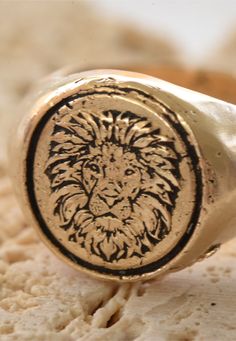 Handcrafted etched sterling silver signet ring. completed with an etched lion’s head. Metal: Fine silver, Vermeil, bronze, 14k Gold Available to fit both Men’s and women’s. For a bigger or smaller size please email us at montestruquejewelry@gmail.com with size request. Keep in mind that since all of our pieces are handmade sometimes these items will take longer to ship. Men's Signet Ring, Lion Signet Ring, Signet Ring Men, Necklace Ideas, Silver Signet Ring, Men Jewelry, Men's Jewelry Rings, Initial Pendant, Single Earring