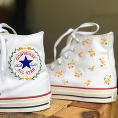 Embroidery Designs On Shoes, Customized Converse High Tops, Painted White Converse, Shoe Embroidery Ideas, Converse Embroidery Ideas, Embroidery On Shoes, Embroidered Converse High Tops, Custom Converse High Tops, Custom Trainers