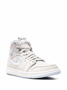 Air Jordan 1 Zoom Cmft, Nike Tenis, Jordan Wings, Nike Air Jordan 1 High, Trendy Shoes Sneakers, Cute Nike Shoes, Wings Logo, Fancy Shoes, Cute Nikes