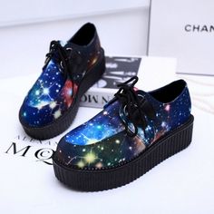 Leather Shoes Women Flats, Casual Shoes Women Flats, Creepers Shoes, Flats Shoes Comfortable, Womens Boat Shoes, Japanese Harajuku, Classy Shoes, Women Platform Shoes, Galaxy Print