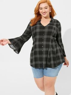 Fit And Flare Rayon Slub Button-Front TopFit And Flare Rayon Slub Button-Front Top, MIDWEEK PLAID DEEP BLACK Black Bell Sleeve Top, New Street Style, Long Bell Sleeves, Babydoll Style, Button Front Top, Babydoll Top, Beautiful Blouses, Black Fits, Fit And Flare