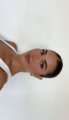 Fresh Clean Makeup Look, Sunkissed Makeup Look Summer Glow, Clean Glam Makeup, Natural Soft Glam Makeup, Sagittarius Rising, Gym Makeup, Barely There Makeup, Charlotte York, Cute Makeup Looks