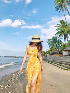 Korean Beach Dress, Korean Beach Outfit Dress, Beach Korean Outfit, Goa Outfits Women Ideas, Korean Summer Outfits Beach, Goa Outfits Beach, Korean Beach Outfit