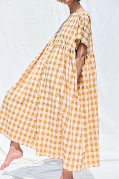 Oversized Seersucker Checks Dress SILVINA OFFON CLOTHING - Etsy Moda Kimono, Linen Casual Dress, Boxy Dress, Honey Skin, Linen Casual, Check Dress, Oversized Dress, Fashion 2020, Kimono Fashion