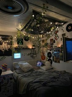 Bedroom Ideas For Nerds, Cool Room Decor, Future Room, Dekorasi Kamar Tidur, Grunge Room, Cozy Room Decor