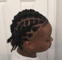 Cornrow Dreads Hairstyles, Mens Locs, Afro Hair Fade, Men Locs, Locks Hairstyles, Cornrow Braids Men, Barrel Twist, Dreadlocks Men