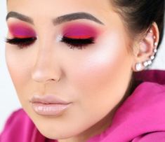 Maroon Makeup, Cake Face, Jaclyn Hill, Makeup Pictures, New Video, Makeup Inspo, Beauty Salon, Makeup Nails, Makeup Inspiration