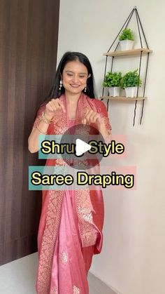 Saree Shrug Style, Bride Saree Draping Styles, Top Style Blouse With Saree, Trending Saree Draping Styles, Dress From Saree Ideas Unique, How To Wrap A Sari, How To Wrap A Saree, Unique Dupatta Draping Styles, Unique Saree Draping Modern