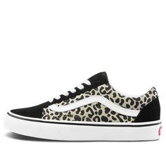 Vans Old Skool Sneakers/Shoes Vans Animal Print, Old Skool Black, White Shoes Sneakers, Black And White Sneakers, Vans Shop, Low Top Sneakers, Vans Old Skool, Old Skool, Vans Old Skool Sneaker