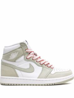 Sixteen Wishes, Jordan Wings, Gentlemen Wear, Preppy Shoes, All Nike Shoes, Jordan Retro 1, Jordan Air, Jordan 1 High Og, Cute Nike Shoes