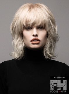 Rocker Gf Hair, Rock Star Haircut For Women, Chrissy Hynde, Rocker Hair, Chic Short Hair, Rockabilly Hair, Retro Hair, Hair Gray, Hair Magazine