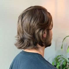 Men Hair Shoulder Length, Mid Hair Men Style, Mens Medium Undercut, Shoulder Length Mens Hair Straight, Men’s Long Length Haircut, Medium Length Hairstyle For Men, Longer Hairstyles For Men With Straight Hair, Hairstyles For Men Medium Length Hair