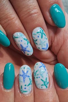 Ready for summer? Discover the hottest beach nail trends that are super cute and on point! Get inspired and nail your summer look. Beachy Nail Designs, Vibrant Nails, Her Nails