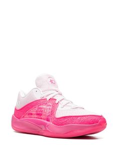 the nike zoom basketball shoe in white and pink