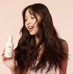 Take your hair, body & lifestyle routines to the next level with OUAI's award-winning products and signature scents created by celebrity stylist Jen Atkin. Ouai Haircare, Shampoo For Fine Hair, Jen Atkin, Detox Shampoo, Celebrity Stylist, Anti Dandruff Shampoo, Hair Cleanse, Dry Damaged Hair, Oily Hair