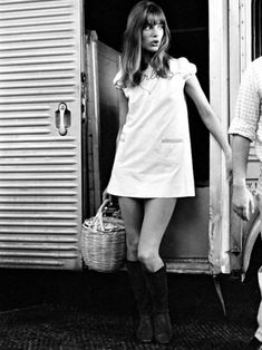 30 Best Photos of Jane Birkin in the 1970s ~ Vintage Everyday Pattie Boyd, 60s 70s Fashion, Charlotte Gainsbourg, Chanel Vintage, 1960s Fashion