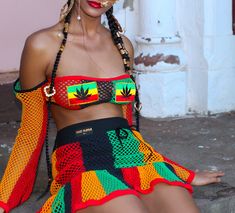 Cause we love the island lÿfe 🌴 We brought back our 2017 "RASTA COLLECTION" 💚💛❤️ (◕‿◕)♡ This reworked mesh rasta skirt, is lined in the front and back with black spandex fabric. Pair it with the JAMROCK matching top for the cutest summer look! (◕‿◕)♡ MODEL is wearing a size small SIZE CHART: US SIZE Dancehall Outfits 90s, Summer Streetwear Stretch Skirt, Stretch Skirt For Summer Streetwear, Summer Festival Rave Skirt, Rastafarian Outfits, Dancehall Outfits, Rasta Clothes, Outfit 90s, Crochet Clothing And Accessories