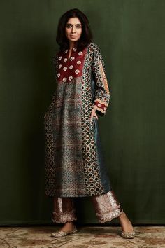 Buy Blue Silk Ajrakh Print Kurta Set For Women by Sue Mue Online at Aza Fashions. January Dress, Tailoring Ideas, Cotton Suit Designs, Kurtis Design, Suit Styles, Ethnic Dresses, Stylish Kurtis Design, Kurta Set For Women