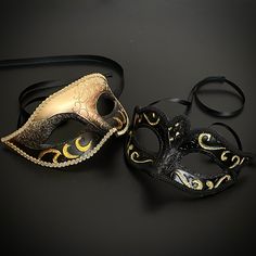 Simplistic for the man in the black/gold mask and chic for the woman in the gold glitter mask - destined to pop out at any event. Mask Ball Party, Black And Gold Masquerade Mask, Masquerade Aesthetic, Masquerade Mask Diy, Couples Masquerade Masks, Gold Masquerade Mask, Mask Ball, Masquerade Wedding, Venice Mask