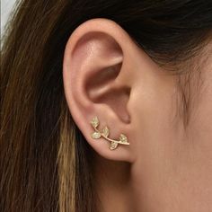 This Pair Of Ear Climber Vine Design Earrings Is A Wonderful Addition To Your Wardrobe And Your Style! This Fun And Unique Pair Is Sure To Get Lots Of Compliments! Everyday Gold Ear Climbers, Gold Climber Earrings, Dainty 14k Gold Ear Climbers, Gold Dangle Ear Climber Earring, Dainty Gold-plated Ear Climbers, Dainty Gold-plated Ear Climbers As Gift, Ear Climber Earrings, Skull Fire, Boho Drop Earrings