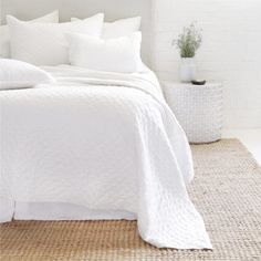 Hampton White Linen Bedding White Coverlet, Big Pillows, White Linen Bedding, Linen Quilt, Quilted Coverlet, Large Pillows, White Quilt, Queen Quilt, Bedding Accessories