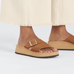 Birkenstock Sandals Outfit, Birkenstock Style, Georgia Boots, Mens Skechers, Platform Wedge Heels, Athleisure Casual, Birkenstock Sandals, Mens Uggs, Clarks Women's