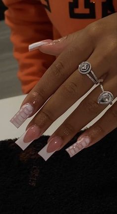 Most Creative Halloween Costumes, Halloween Costumes 2022, Milky Nails, Drip Nails, Girly Acrylic Nails, French Tip Acrylic Nails, French Acrylic Nails