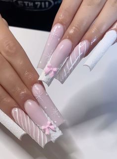 Winter Barbie, Christmas Nail Inspo, Barbie Nail, Winter Nails Acrylic, Girly Acrylic Nails, Pink Winter, Pretty Gel Nails, Acrylic Nails Coffin Pink, Christmas Nails Acrylic