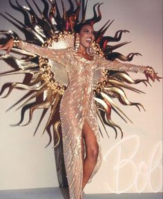 Vintage Bob Mackie Dress, Bob Mackie Runway, Bob Mackie Dress, Bob Mackie Fashion, Cher Bob Mackie, Glow Costume, Vintage Bob, Performance Costume, Bob Mackie