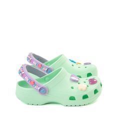 Crocs Classic Summer Camp Clog - Little Kid / Big Kid - Neo Mint Cute Crocs Shoes, Bling Crocs, Kids Crocs, Toddler Crocs, Amelia Rose, Crochet Patterns Free, Converse New, Normal Clothes