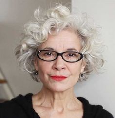 Layered Curly Short Gray Hair Minimalisticky Chic, Short Grey Haircuts, Grey Wigs, Short Permed Hair, Grey Curly Hair, Gray Hair Cuts, Short Curly Haircuts, Best Short Haircuts, Haircut For Older Women