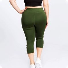 Amazon.com: Runner Island Womens Plus Size Leggings Capri Pants Side Cross Straps High Waisted Pocket: Clothing Plus Size Workout, Plus Size Leggings, Summer Clothing, Easy Christmas, Cross Designs, Capri Leggings, Christmas Treats, Cross Straps