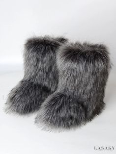 Lasaky - Stylish Brown Winter Boots with Faux Fur Detail, Round Toe, and Paw Bear Design Fox Fur Boots, Fur Boots Women, Brown Winter Boots, Fuzzy Boots, Warm Snow Boots, Faux Fur Boots, Warm Shoes, Warm Boots, Bear Design