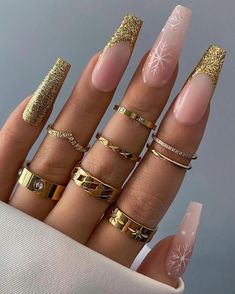 Bienvenue ! ??  Je suis fier de fabriquer des ongles à presser luxueux et de haute qualité qui offrent à la fois beauté et durabilité. Chaque ensemble est fait à la main et peint à la main avec amour et soin, en utilisant des matériaux de première qualité pour un look époustouflant en lequel vous pouvez avoir confiance. Le motif de chaque lot peut varier en fonction du type d'ongle, et chaque ongle est pré-limé à l'intérieur pour une meilleure adhérence.  L'ajout d'acrylique à votre kit d'ongles à presser coûte 10 $ de plus. ??  : * Caractéristiques : profitez d'un look impeccable pendant 1 à 3 jours. ️  : avec des soins appropriés, vos ongles à pression peuvent être réutilisés plusieurs fois, ce qui les rend parfaits pour diverses occasions.  : Vous recevrez -𝐩𝐚𝐢𝐧𝐭𝐞𝐝 avec un : a 𝐦 Pink Leopard Nails, Leopard Nail Art, Ballet Nails, Nagel Tips, Nail Type, Coffin Press On Nails, Leopard Nails, Snowflake Nails