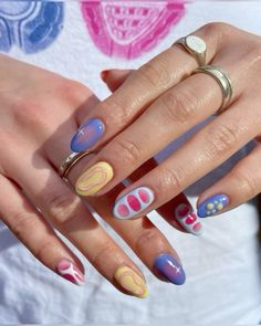 Nails For Hippies, Hippy Nail, Nails Acrylic Hippe, Short Trippy Nail Designs, Short Psychadelic Nails, Teen Nails, Cute Simple Nails, Hippie Nails