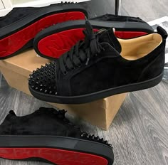 Red Bottoms For Men Outfit, Mens Designer Shoes Sneakers, Christian Louboutin Sneakers Outfit, Louboutin Outfit Men, Christian Louboutin Mens Sneakers Outfit, Loubuitton Shoes, Red Bottoms Men