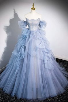 Ball Gown Floral, Blue Ballgown, Formal Dress Party, Gown Floral, Junior Prom, Multi Way Dress, Blue Ball Gowns, Pretty Quinceanera Dresses, Dress Ball Gown