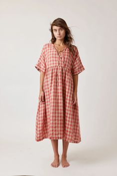 Drop sleeve loose fit linen gingham dress – amente Gingham Dress Pattern, Gingham Dress Outfit, Travel Resorts, Gingham Linen, Drop Sleeve, Gingham Pattern, Summer Dress Outfits, Charm Making, Gingham Dress