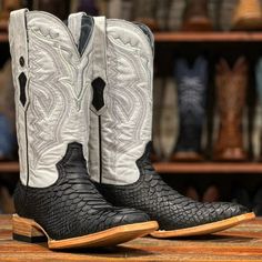 Tanner Mark Men's Genuine Python Square Toe Boots $349.99 with Free Shipping. To Buy Call 323-312-3317 or click on the image.
#Caballobronco #tannermarkboots #botasvaqueras #botasdepiton #pytonboots #snakeskinboots #squaretoeboots #cowboyboots #westernfashion #westernstyle #TannerMarkboots #genuinepython #botasexoticas #botasmexicanas #botinescharros #botines #tannerboots #squaretoeboots #botastannermark #botastanner #virals #viralpost #viralvideo #viralreel #mensboots #viralreels #tannershoes Cowboy Boots Outfit Mens, Python Boots, Black Dress Boots, Country Outfit, Cowboy Stuff, Black Python, Character Clothing, Wedding Boots, Snakeskin Boots