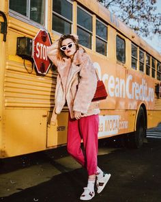 Andreea Birsan: WOMEN'S NARROW 1990'S RETRO FLAT LENS CAT EYE SUNGLASSES C523 White Cat Eye Sunglasses, Sneakers Gucci, Jacket For Winter, Shoes Fashion Photography, Teddy Bear Jacket, Bear Jacket, Chic Sunglasses, Blogger Street Style, Pink Trousers