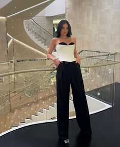 Rich Women Outfits, Insta Video, Model Off Duty Outfits, Kelsey Merritt, Savage Beauty, Look Formal, Classy Girl, Out Of Reach, Style Edit