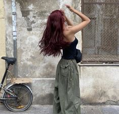 Red Hair Outfits, Estilo Kylie Jenner, Dyed Red Hair, Dark Red Hair, Y2k Pants