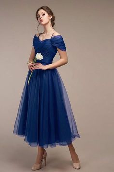 Ball Gown Blue, Blue Chiffon Dresses, Blue Evening Gowns, Gown Blue, Simple Frocks, Dress Ball Gown, Frock For Women, Coctail Dresses, Summer Garden Party