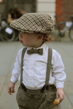 Tweed cap and bow tie - cute! Tweed Ride, Tweed Run, Cool Baby, Chique Outfits, Foto Baby, Baby Outfits, Fashion Kids, Puppy Dog, Suspenders