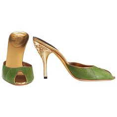 New Tom Ford for Gucci Runway Green / Gold Studded High Heels Mules Designer size 7 B - Italian size 37 B Designer Color - Leaf Green Tom Ford's "Farewell Collection" w/ Gucci, Snake Skin, Studded Heel, Open toe, Leather Sole & Insole. Heel Height - 4 inches. Made in Italy New with box. Very Hard to Find in New Condition. Listing code: 2202154580332958 Cloth Hacks, Runway Heels, Gold Runway, Tom Ford Heels, Tennis Shoe Heels, Gucci Snake, Tom Ford For Gucci, Gucci Runway, Feather Heels