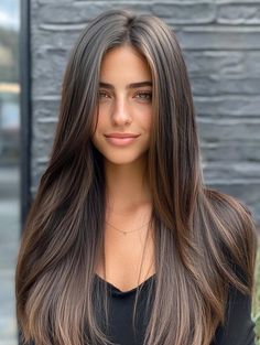 Hair Color Long Straight Hair, Long Hair Angled Cut, Long Hair With Angles, Coloured Straight Hair, Layers In Long Hair Straight, Long Layered Hair Front View, Layered Haircuts For Medium Long Hair, Long Layers Long Hair Straight, Cuts For Long Straight Hair