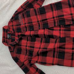 Harley Davidson Red & Black Checkered Button Up Flannel, Size S, Nwot. Eagle On Back With Harley Davidson Motorcycle Cycle Logo In White. Black Flannel Shirt With Button Closure, Red Button-up Flannel Shirt For Work, Red Flannel Shirt With Button Closure For Work, Fitted Red Flannel Shirt For Fall, Black Flannel Shirt For Work, Red Flannel Shirt With Buttons, Red Flannel Shirt With Button Closure, Cycle Logo, Red Flannel Shirt